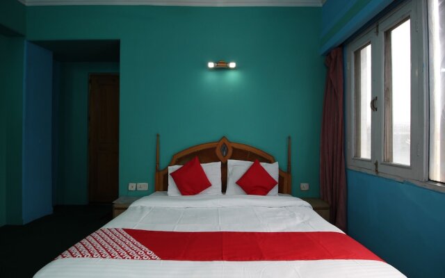 OYO 29553 Hotel Essar