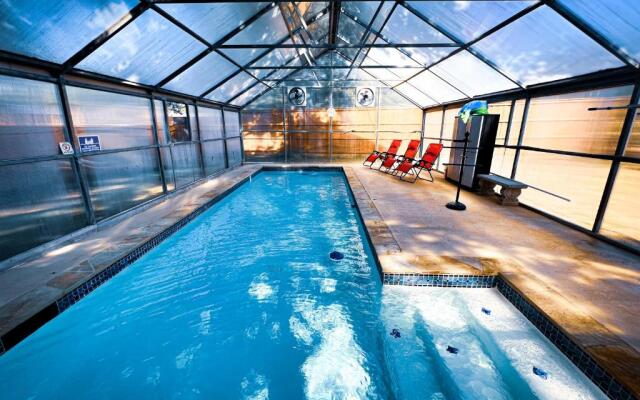 LakeDallasPoolHouse GREAT memories, near LAKE!