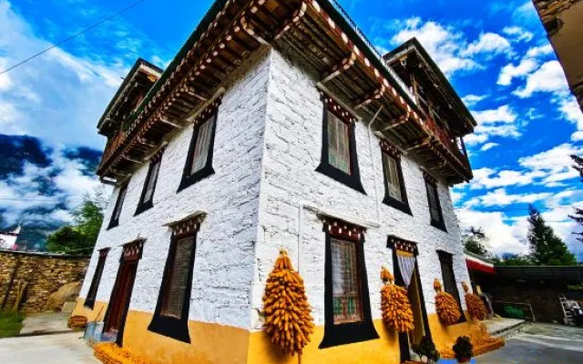Diaolou boutique homestay – Exterior – Danba