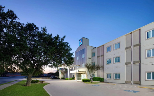 Baymont by Wyndham San Antonio Airport