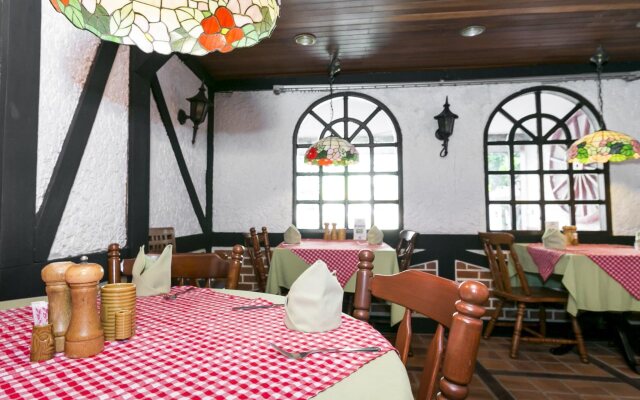 Stable Lodge
