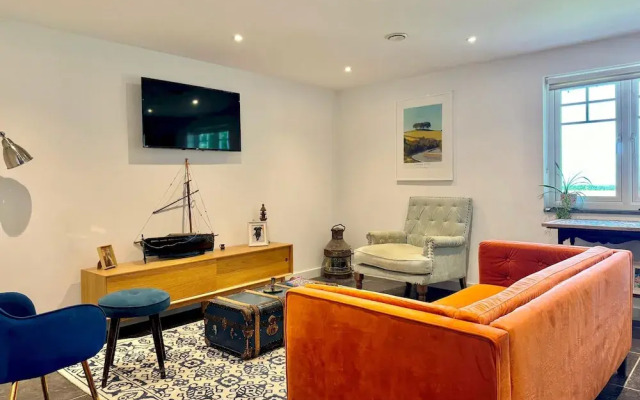 Seawynds Family Home With Far-reaching Sea Views