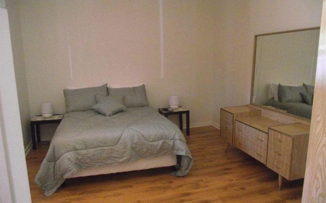 Aly's Cottage – Guest Rooms – Broken Hill
