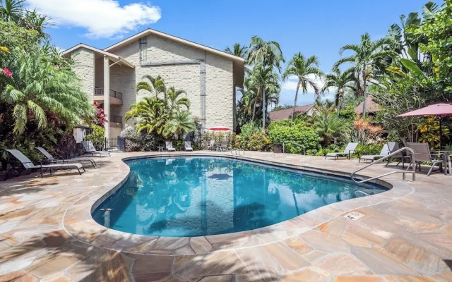 Kalanikai 118 Highly Walkable!