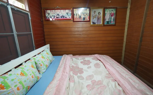 Ram Yai Homestay - Hostel
