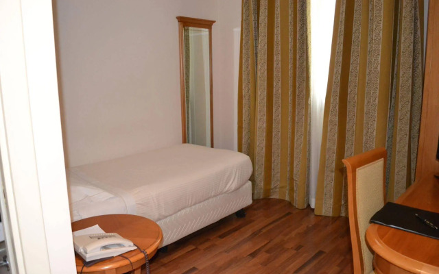 Hotel Tricolore