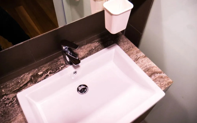 Three28 Tun Razak By Widebed