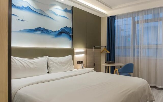 Hanting Hotel Shenzhen Longgang Nanlian Metro Station