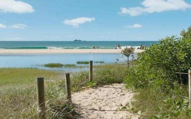 1/56 Lawson Street@Clarkes Beach