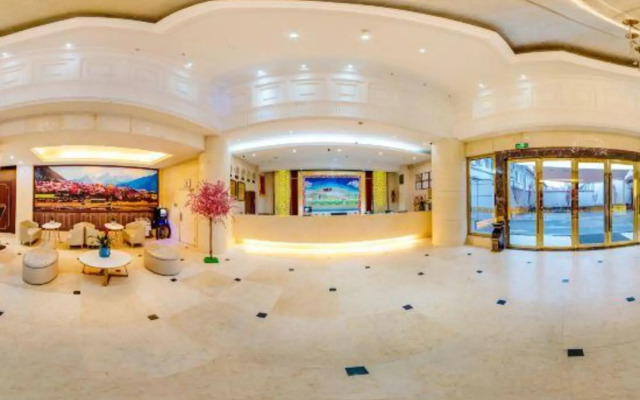 Tall Hotel