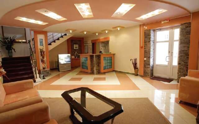 Hotel Kino