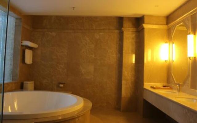 Book & Life Hotel