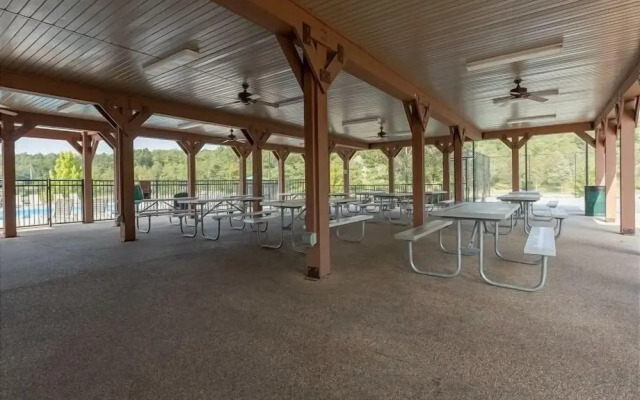 Sunset Bunker 3 Bedroom Condo by RedAwning