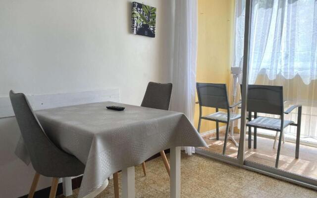 Appartement Balaruc-les-Bains, 1 pièce, 2 personnes - FR-1-553-61