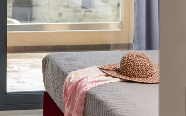 Elmara Luxury Villa 1 - Next to the Beach