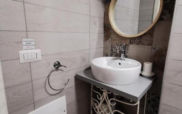 Whiteflower Apartments