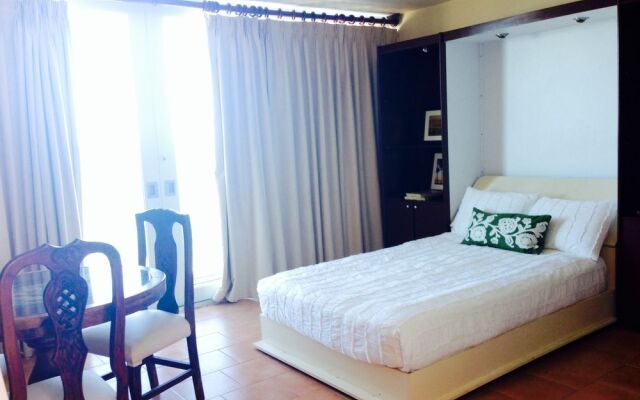 Stella Maris Beach Front Apartment