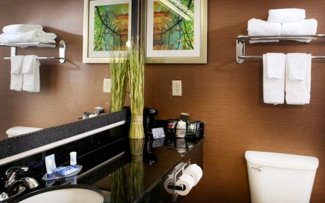 Fairfield Inn & Suites by Marriott Cincinnati Eastgate