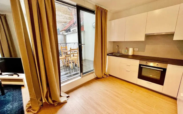 Luxury 2BR 2BA Near Fashion District by Oneluxstay