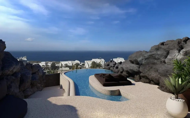 One of One Hotel
