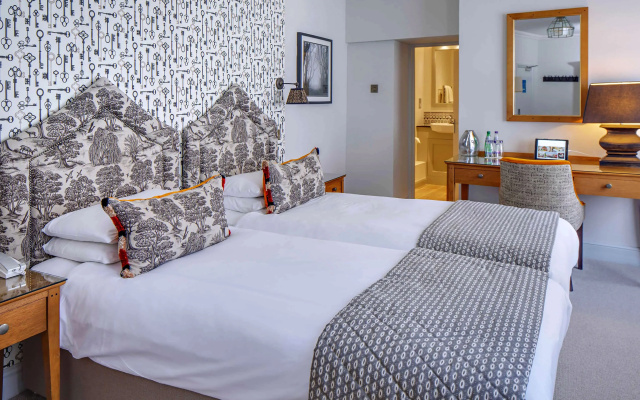 The Maids Head Hotel