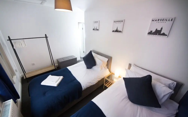 Short Stay Bristol - Mina B Apartment