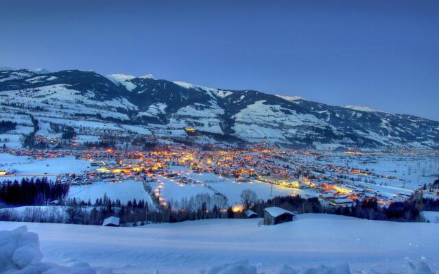 Spacious Apartment in Mittersill near Ski Area