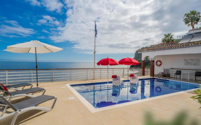 Villa Beach Club