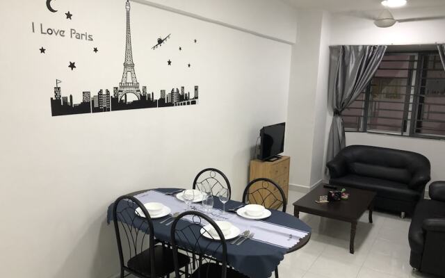 Cozy Homestay at Main Place