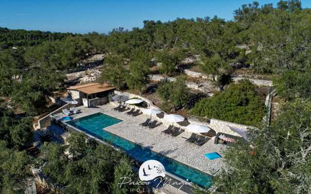 Paxi Resort