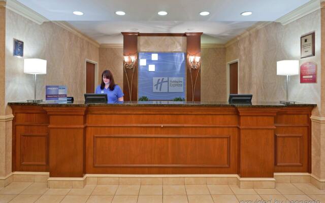 Holiday Inn Express Suites Clifton Park by IHG