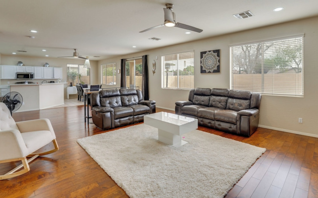 Pool & Great Location! Smart Home in Chandler