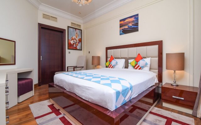 OYO Home 161 1BHK Taj Grandeur Palm