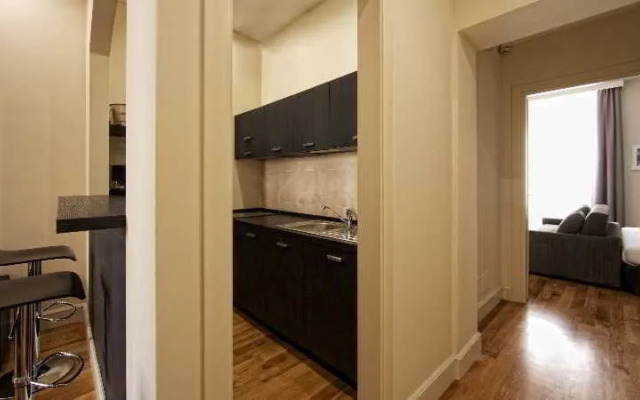 Rhome Terminal Suite & Apartment