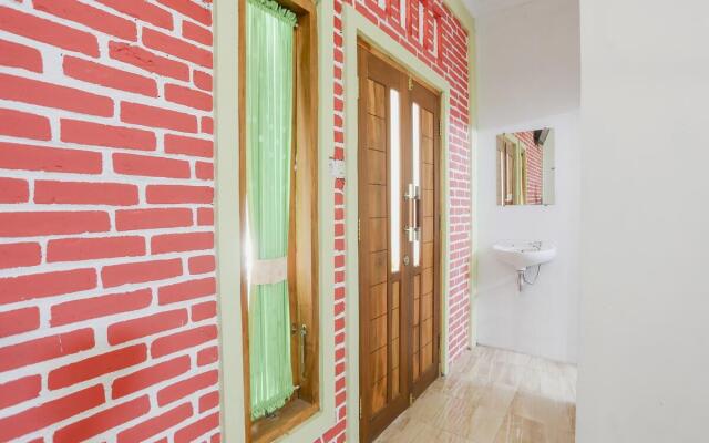 OYO 3355 Homestay Syariah Asyuban