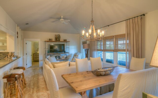 Beachy Bungalow by Exclusive 30A