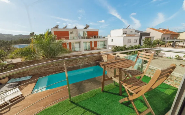 Pool Cinema Villa by Vacationy