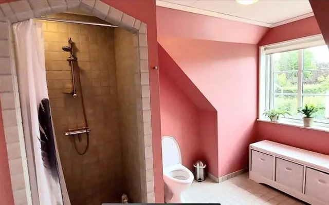 Johnnys Bed & Breakfast