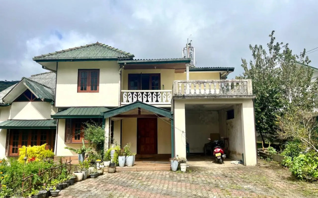 Selis Manor Holiday Home