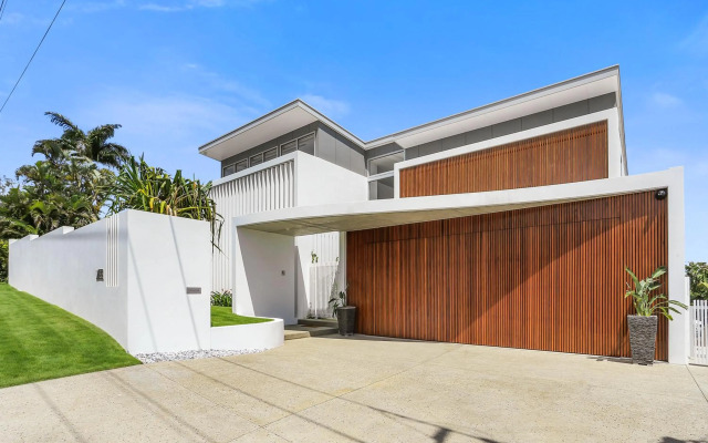 Magnificent views on Arkana, Noosa Heads
