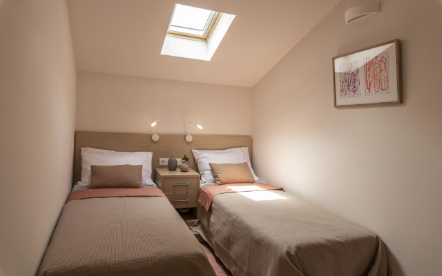 Gallery Suites & Residences, Piraeus
