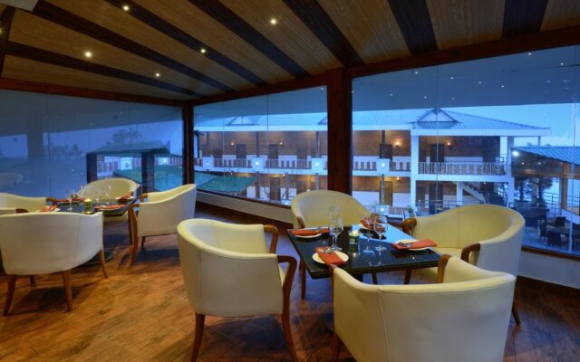 TreeHouse Chail Villas