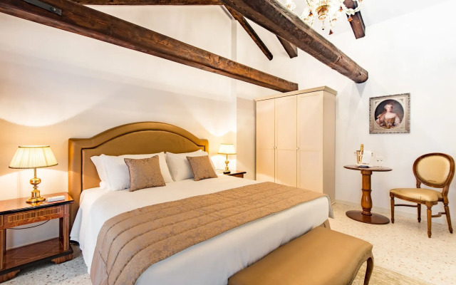 San Teodoro Palace Luxury Apartments