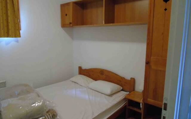 Lou Services Apartment J02 LSI 001