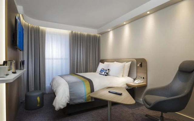 Holiday Inn Express Brussels Airport by IHG