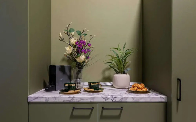Serene 1BR Apartment in University Square