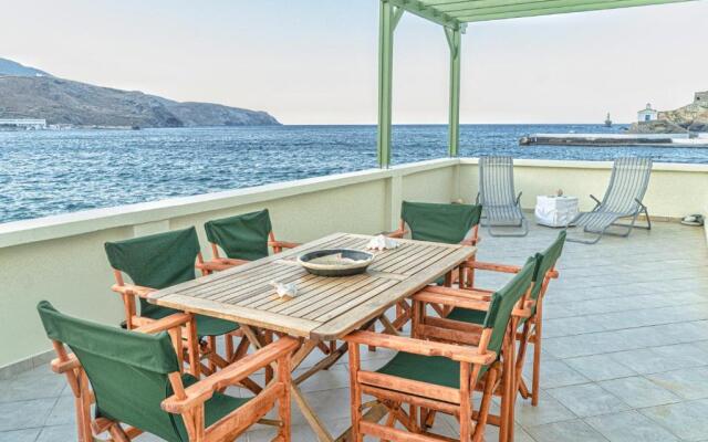 Seafront House in Andros Town with Sunrise & Ocean Views