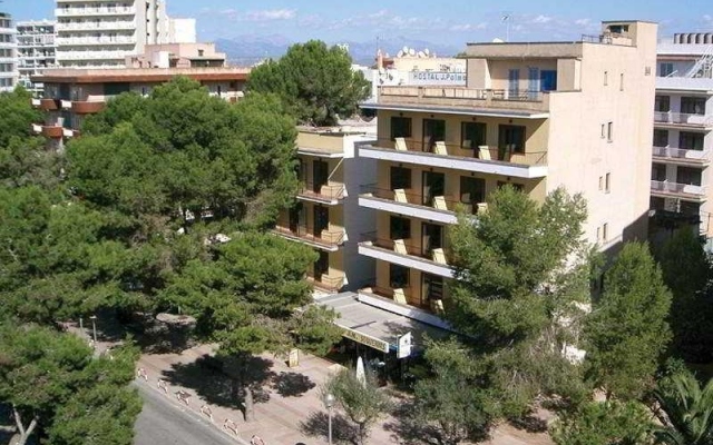 Arenal Pins Hostal