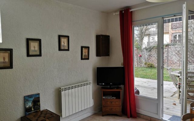 Studio avec terrasse et jardin