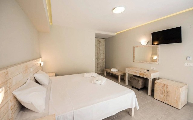 Artemis Hotel Apartments